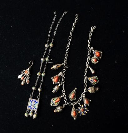 SET in silver min 800/°° comprising 2 NECKLACES,...