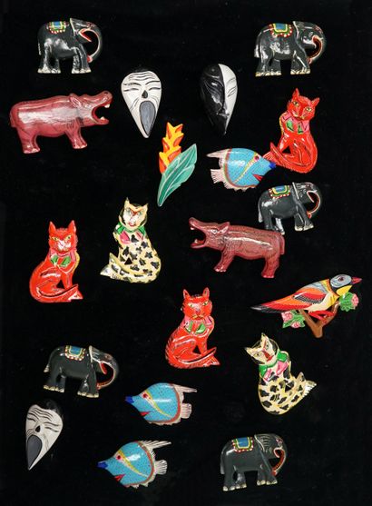 FANTAISIE - SET of 20 animal PINS in polychrome...