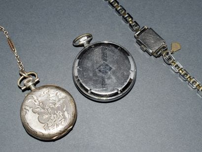 ENSEMBLE consisting of a silver GOUSSET WATCH...