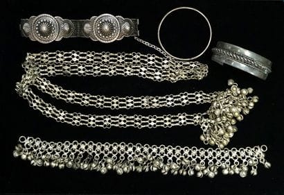 ETHNIQUE - White metal SET including 3 rigid...