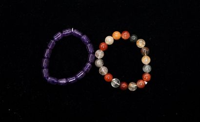 SET of 2 BRACELETS mounted on rubber bands...