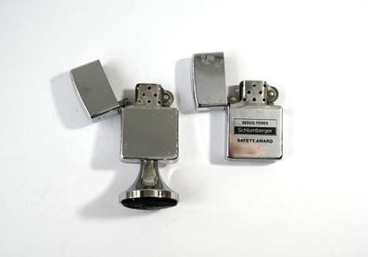 Ensemble de 2 briquets ZIPPO vintage en métal...