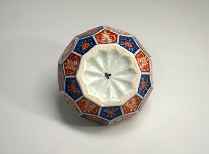 Coupe décagonale à facettes en porcelaine...