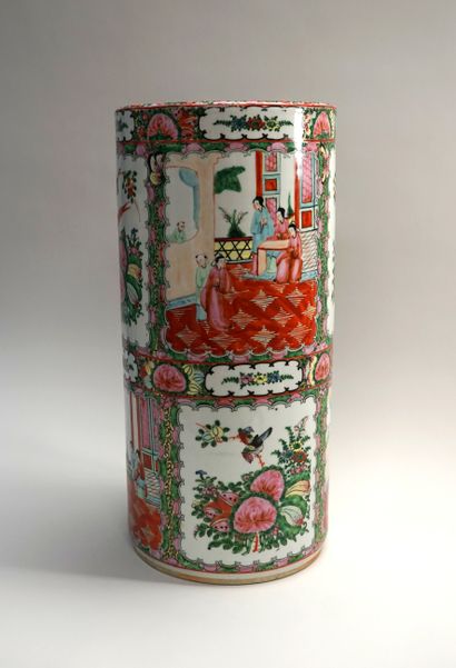 Porte-parapluie en porcelaine polychrome...