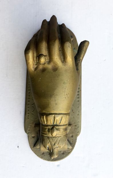 Heurtoir de porte en bronze représentant...