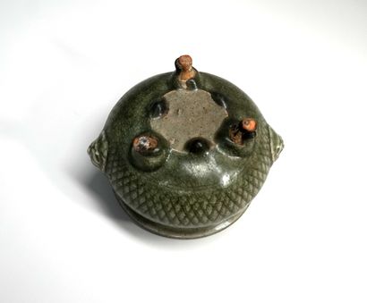 Brûle parfum tripode en grès céladon à décor...