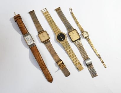 Ensemble de 5 montres bracelet métal doré,...