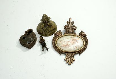 Ensemble en bronze et cuivre comprenant 1...