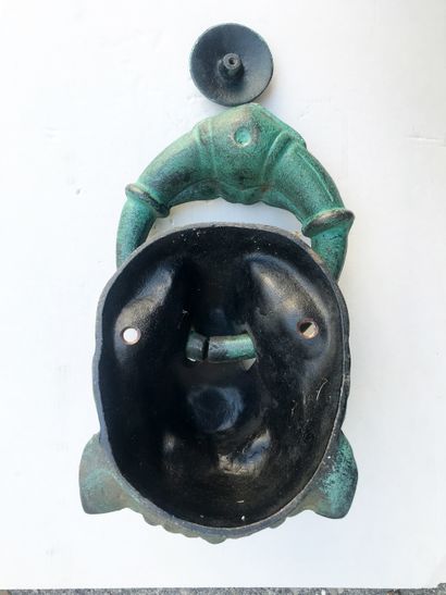 Heurtoir de porte en bronze à patine verte...