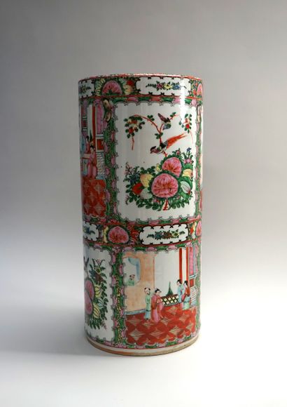 Porte-parapluie en porcelaine polychrome...