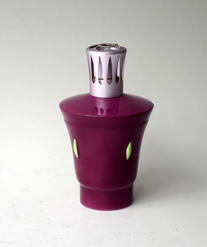 Lampe Berger contemporaine en céramique violette...