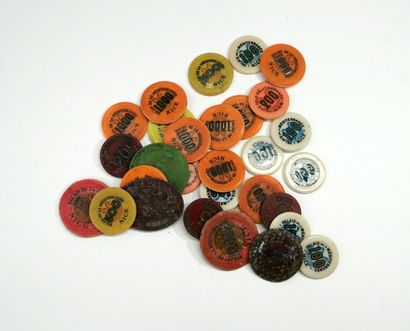 Lot de jetons de casino de Nice. En l'ét...