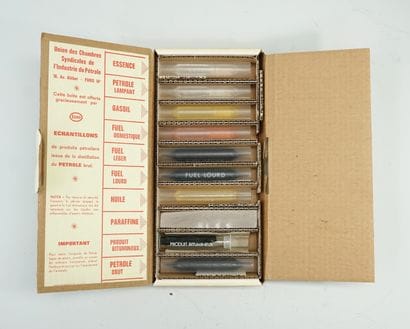 ESSO - Coffret contenant des échantillons...