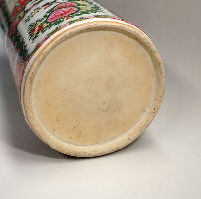 Porte-parapluie en porcelaine polychrome...