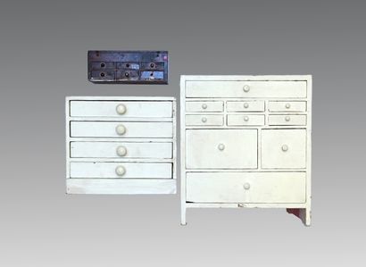 Set of doll's furniture in white lacquered...