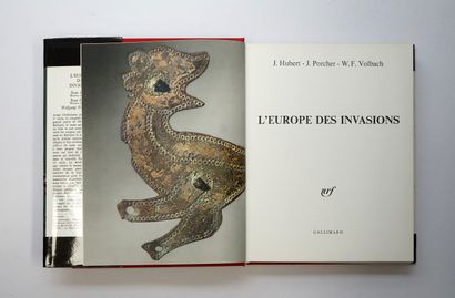 L'UNIVERS DES FORMES - L'Europe des Invasions,...