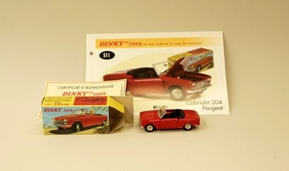 DINKY TOYS - Editions ATLAS
PEUGEOT 204 CABRIOLET...