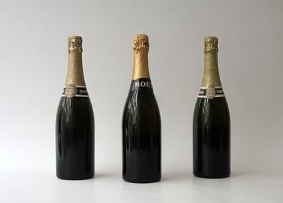 MOET & CHANDON - Champagne, 1 bottle of brut...