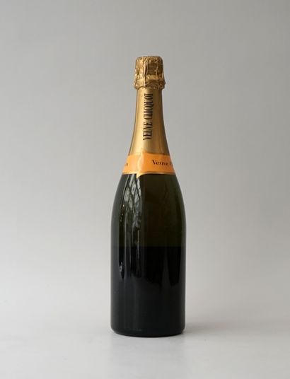 VEUVE CLICQUOT PONSARDIN - Champagne brut,...