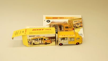 DINKY TOYS - Editions ATLAS
CITROEN HY PHILIPS...