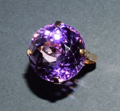 COCKTAIL RING in 18K (750/°°) yellow gold...