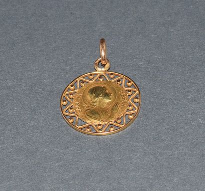 RELIGIOUS MEDAL SIGNED TAIRAC in 18K (750...