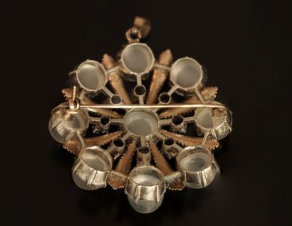 9K (375/°°) gold and min. 800/°° silver PENDANT...