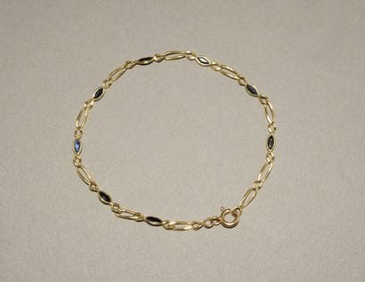 BRACELET in 18K (750 /°°) yellow gold, 1/1...