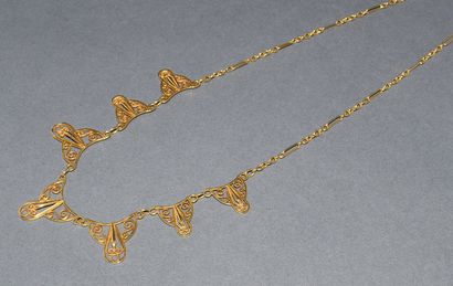 DRAPERIE NECKLACE in 18K (750 /°°) yellow...