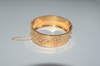 BRACELET JONC in 18k (750/°°) yellow gold,...