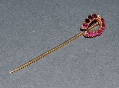 18K (750 /°°) yellow gold PINGLE with horseshoe...
