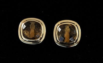 PAIR OF EARRINGS in 925/°° gilt silver (vermeil),...