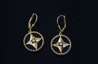 PAIR OF EAR PENDANTS in 925/°° gilt silver...