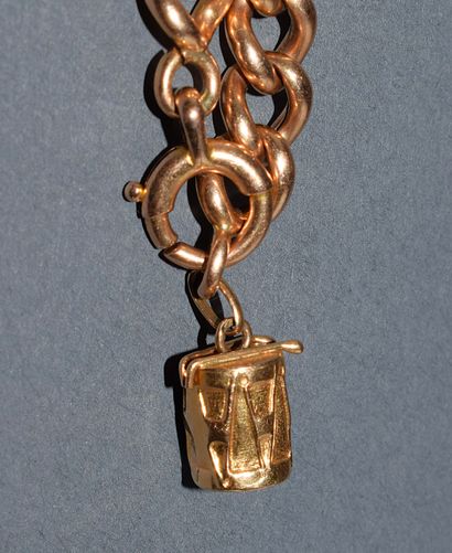 BRACELET in 18K (750 /°°) yellow gold, with...