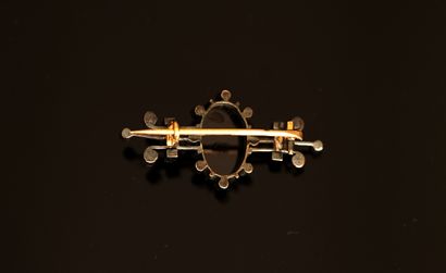 18K (750/°°) gold and min. 800/°° silver...