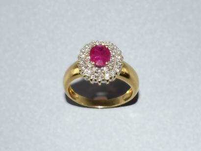 MARGUERITE RING in 18K (750/°°) yellow gold,...