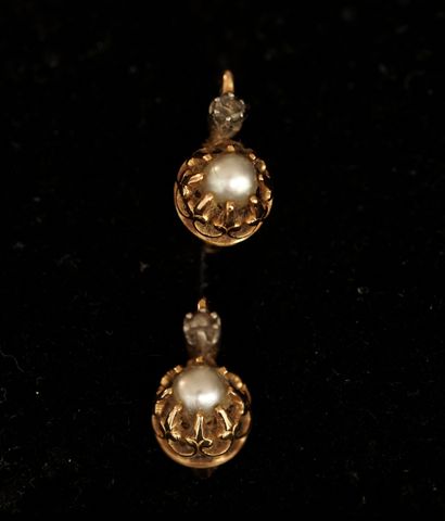 PAIR OF DORMEUSES in 18K (750/°°) yellow...