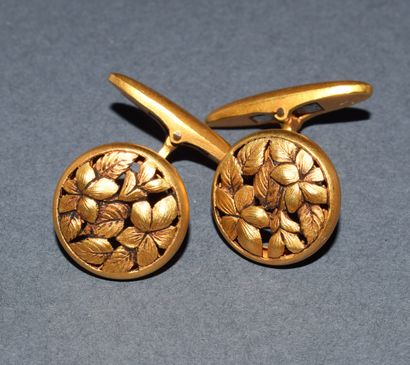18K (750/°°) yellow gold ENSEMBLE including...