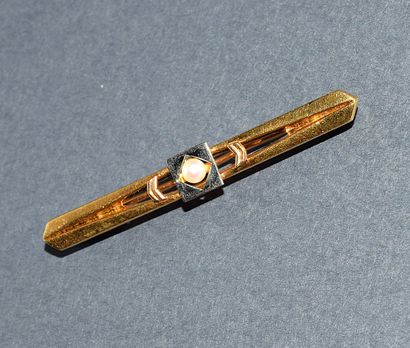 18K (750 /°°) yellow gold BIBROCH with geometric...
