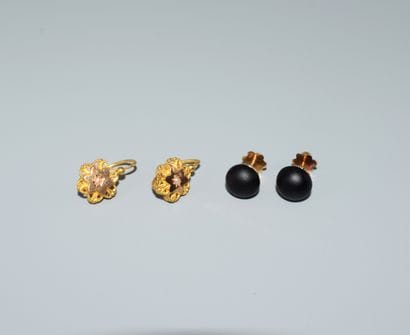 18K (750/°°) yellow gold SET including 1...