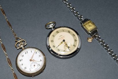GOUSSET WATCH in silver, crab hallmark, and...