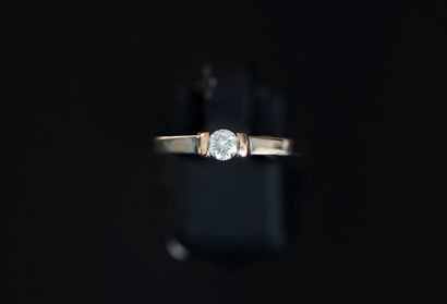 SOLITAIRE ring in 18K (750/°°) yellow and...
