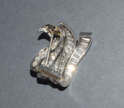 18K (750/°°) white gold and 900/°°° platinum...