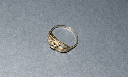 18K (750 /°°) white gold ring requiring restoration,...