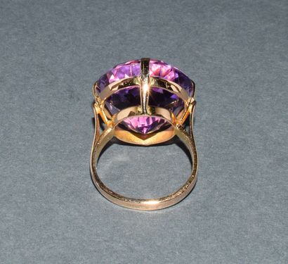 COCKTAIL RING in 18K (750/°°) yellow gold...