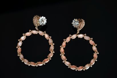 PAIR OF EARRINGS in 18K (750/°°) rose and...