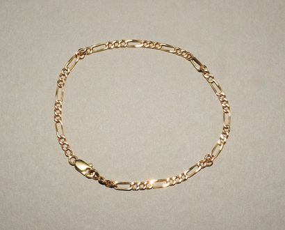 BRACELET in yellow gold (750 /°°) 1/3 alternating...