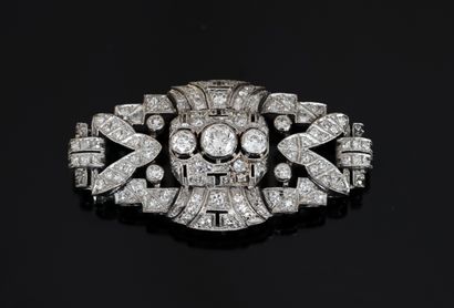 Min. 850/°° platinum openwork brooch set...