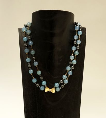DOUBLE RING COLLAR composed of round hematite...