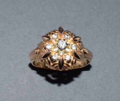 EFFECT RING in 18K (750 /°°) yellow gold,...